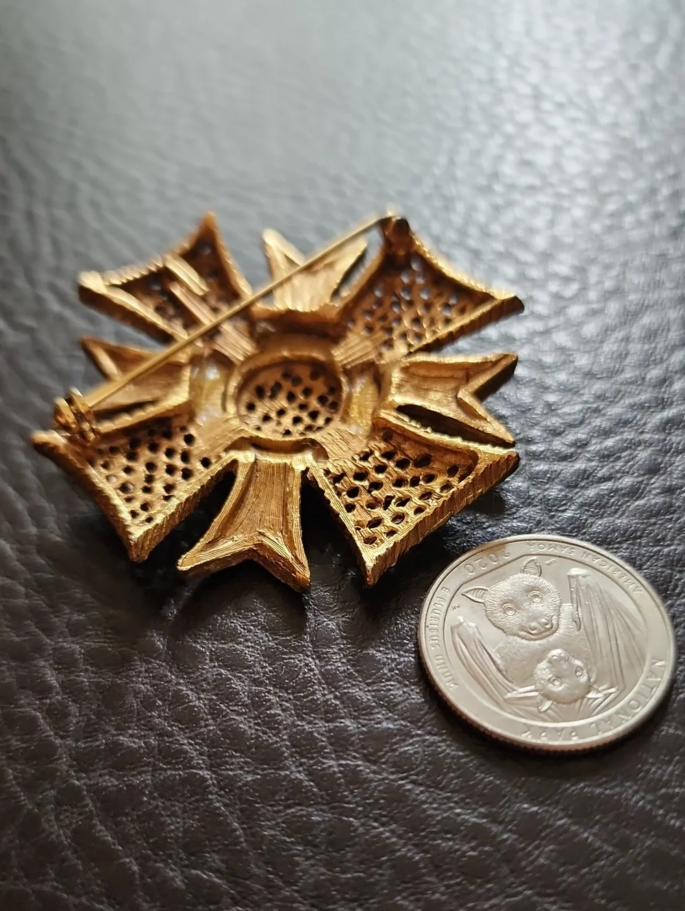 VTG Gold Filigree Maltese Cross Brooch